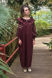 Dress with ruffle collar -burgundy