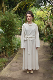 Tweedelige linnen set: rok en blouse -zand