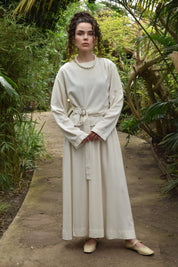 Tweedelige linnen set: rok en blouse -zand