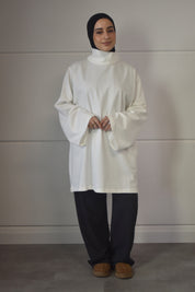 Oversized shirt met losse sjaal - roomwit