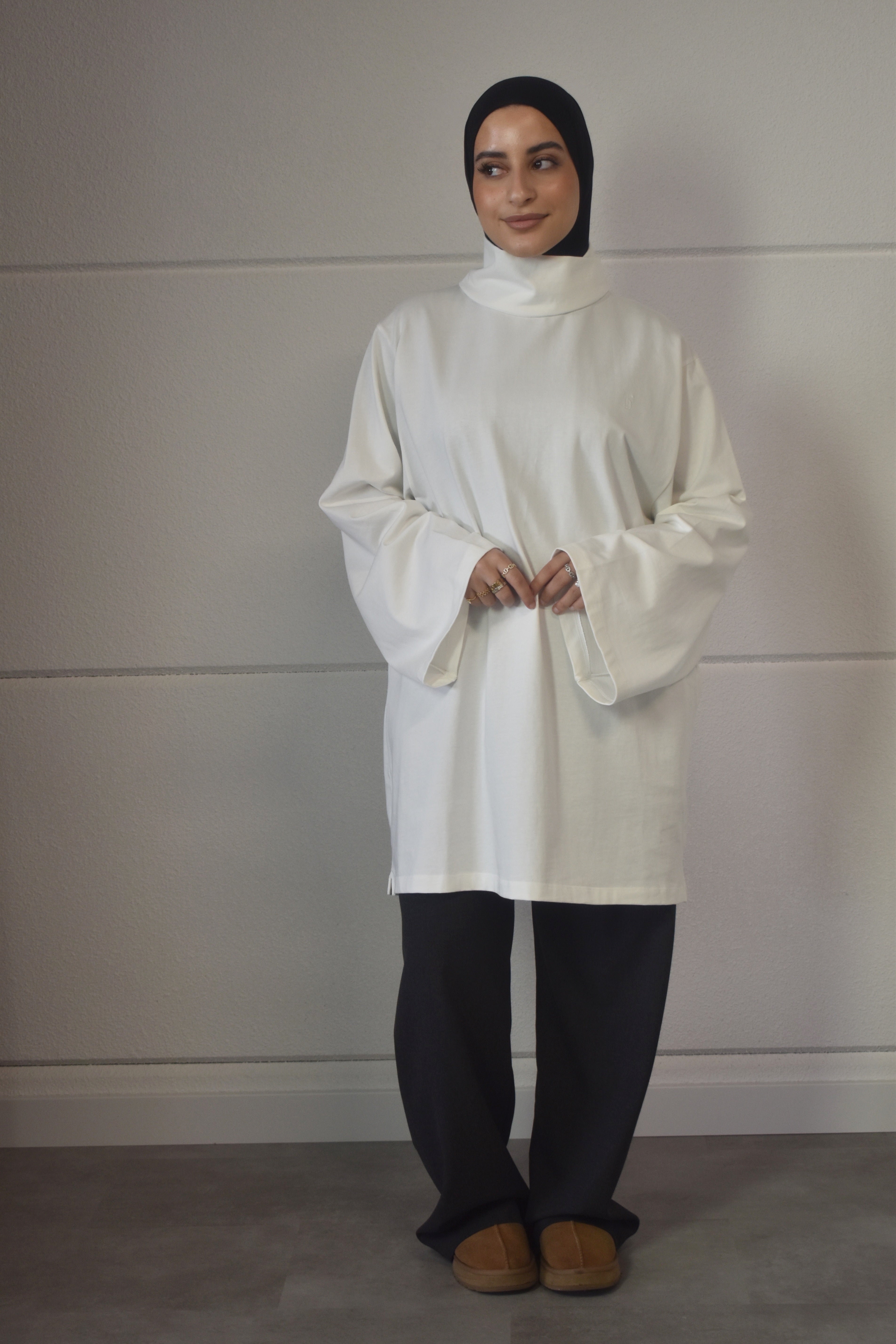 Oversized shirt met losse sjaal - roomwit
