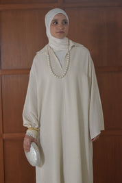 Linnen Abaya met Losse Sjaal – Soft Taupe
