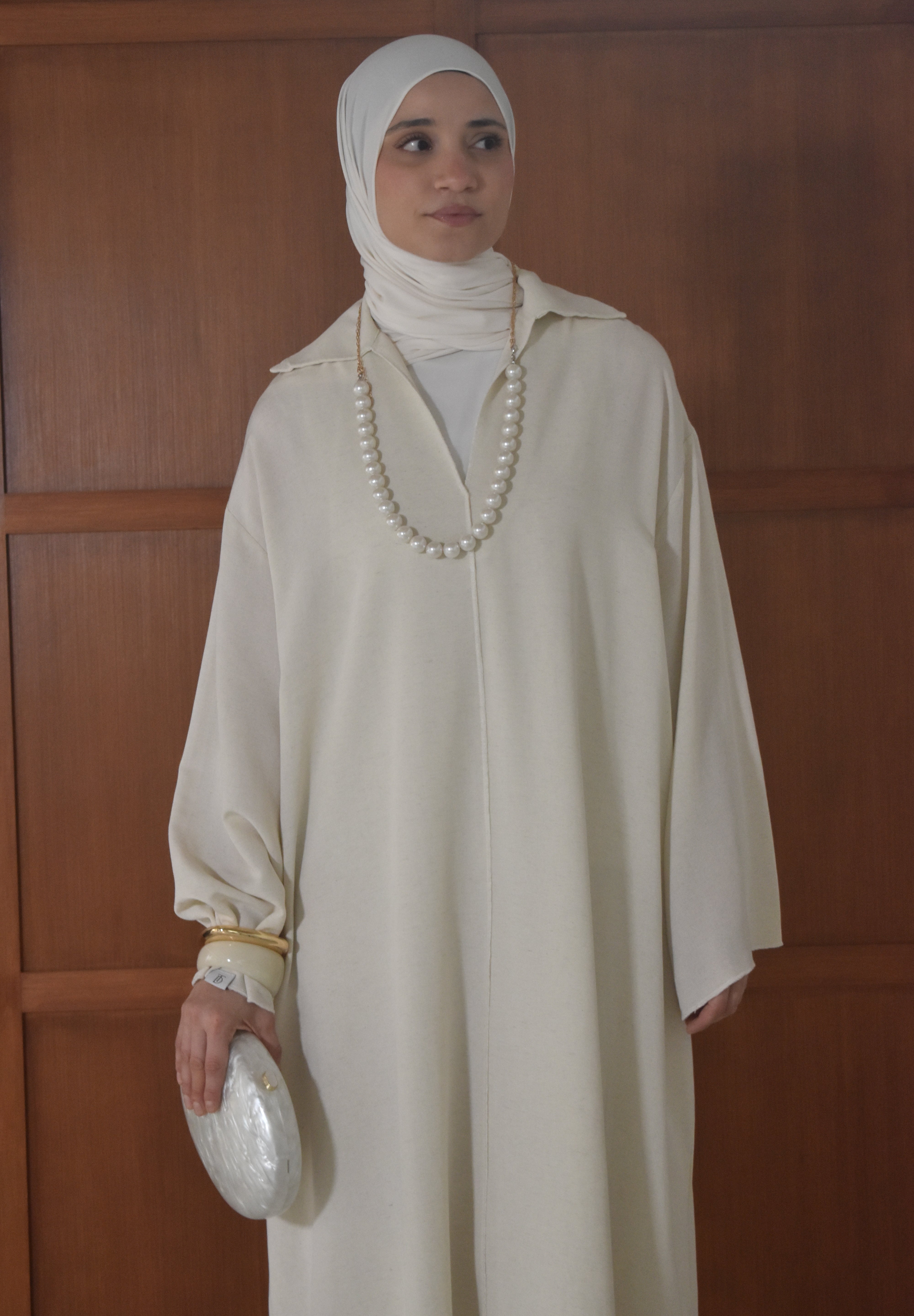 Linnen Abaya met Losse Sjaal – Soft Taupe