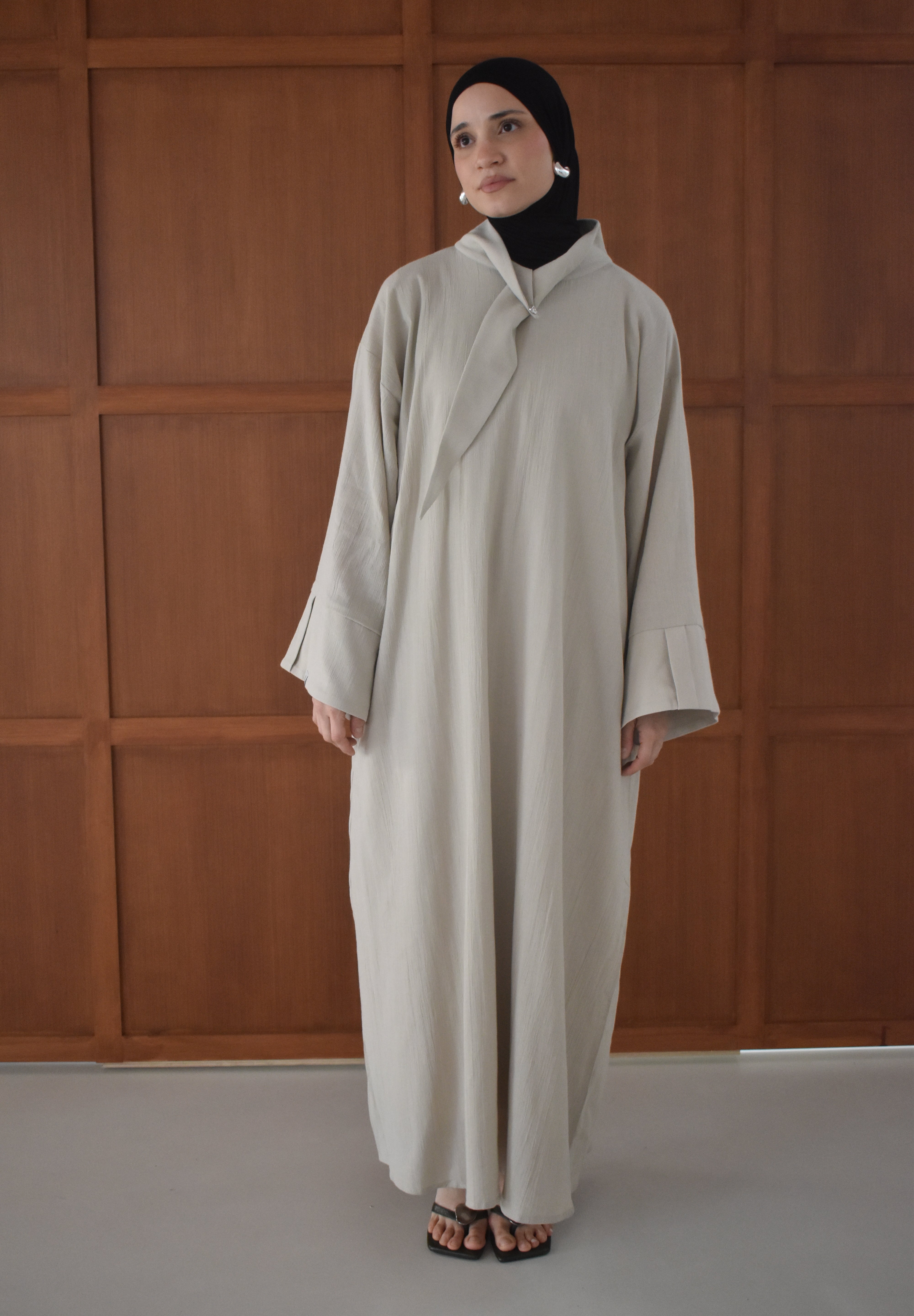 Linnen abaya met kraag - Beige