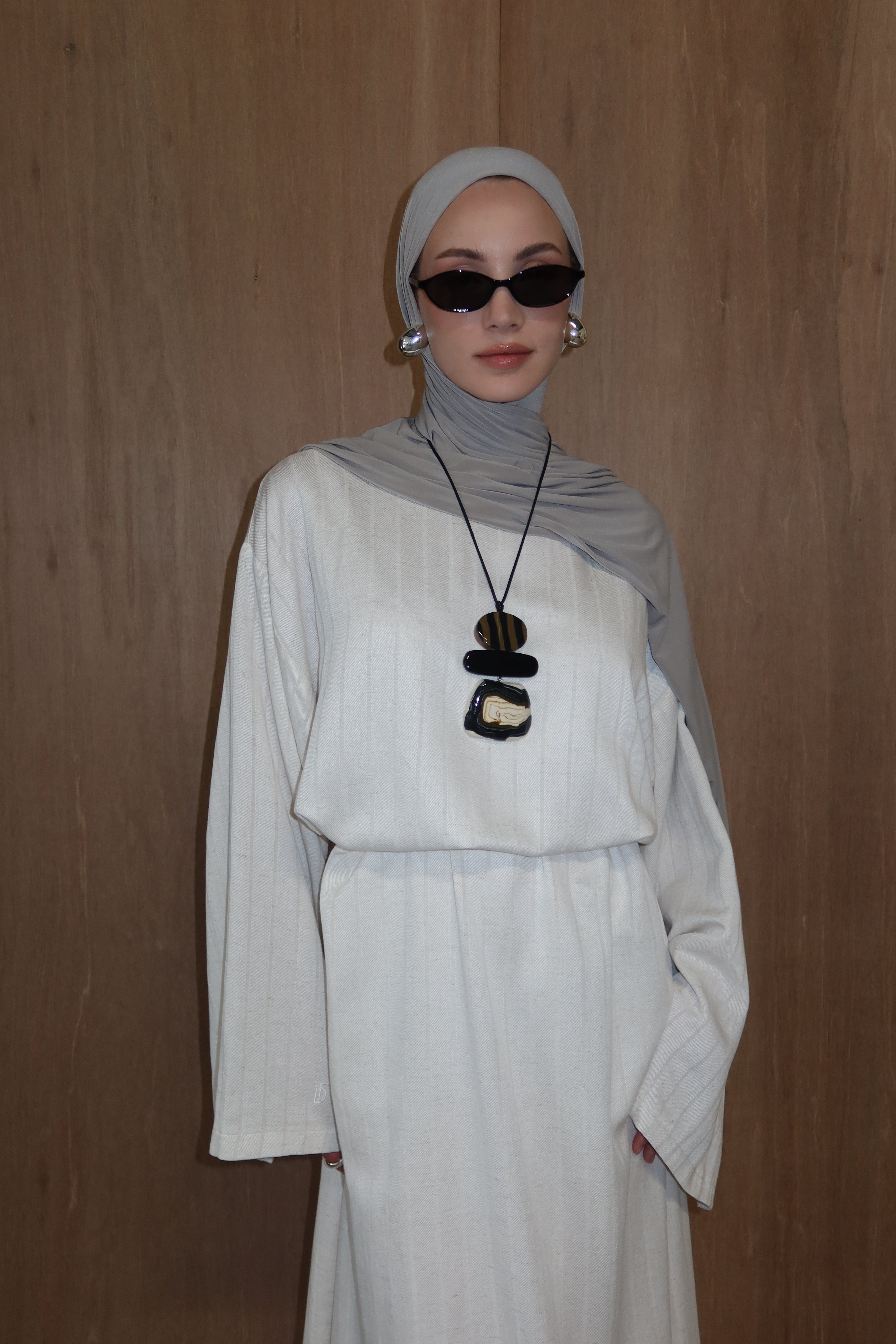 Linnen Abaya met Geweven Streepdessin - Beige
