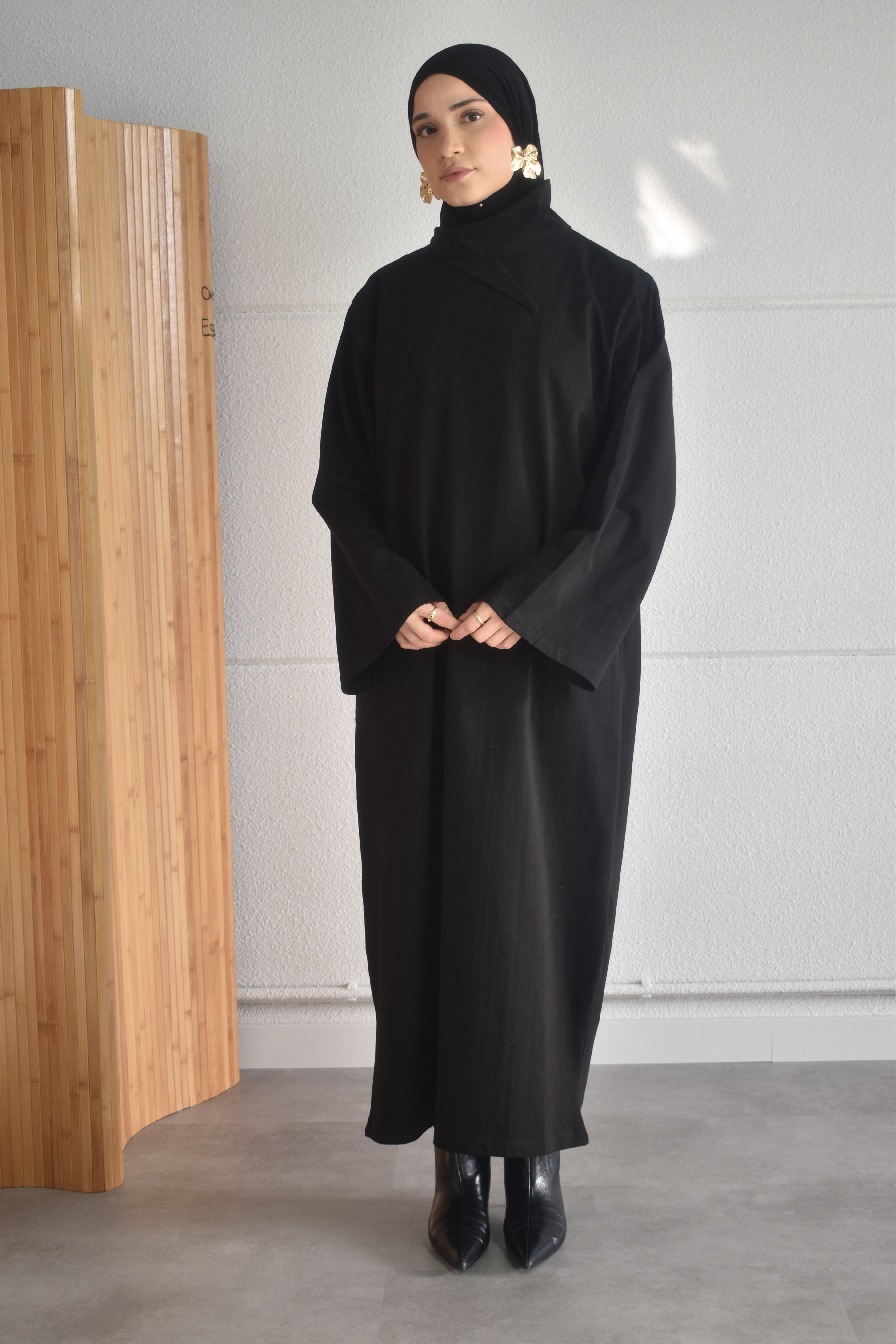 Oversized jurk met losse sjaal - zwart